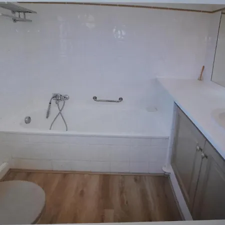 Les Grimaudieres アパート グリモー