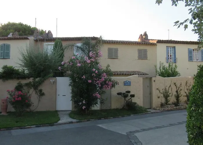 Les Grimaudieres * Grimaud
